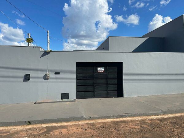 Imagem de VENDA - CASA NO SETOR SÃO PAULO